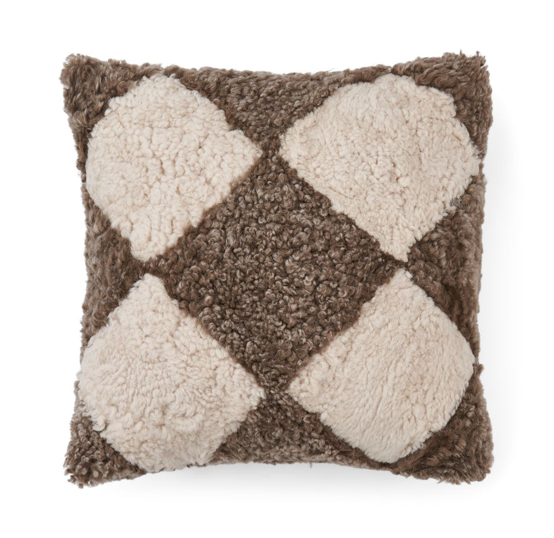 Checkered lambskin cushion | Short-haired | New Zealand