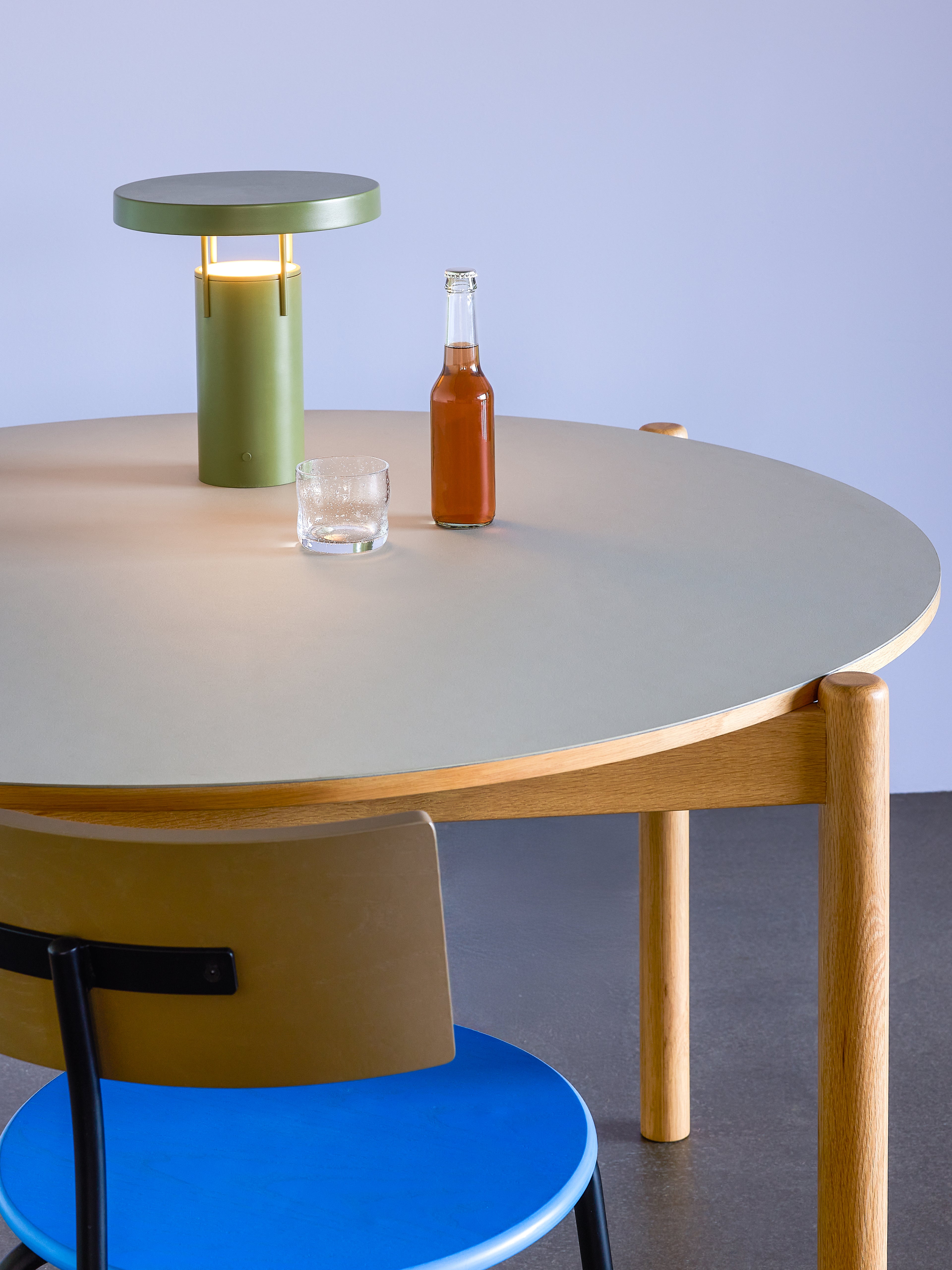 Oblique Dining Table Round Gray - ø115xh75cm