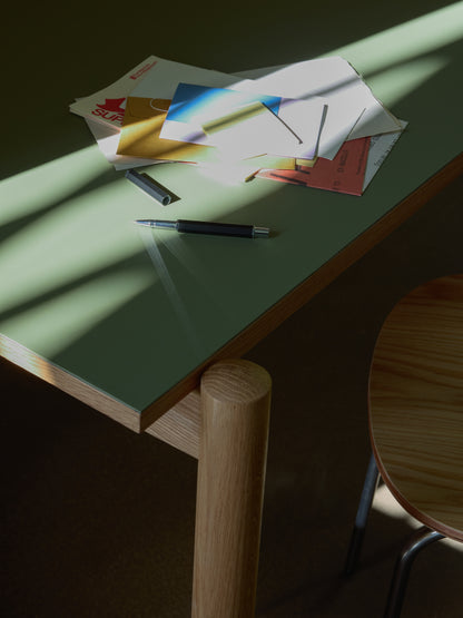 Oblique Desk Olive green - 140x81xh75cm