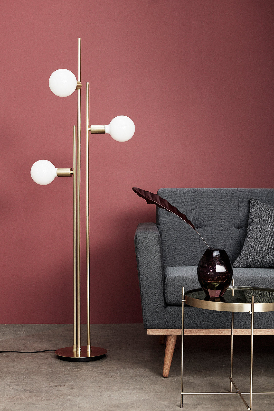 Reflect side table brass color - Ø43XH45CM