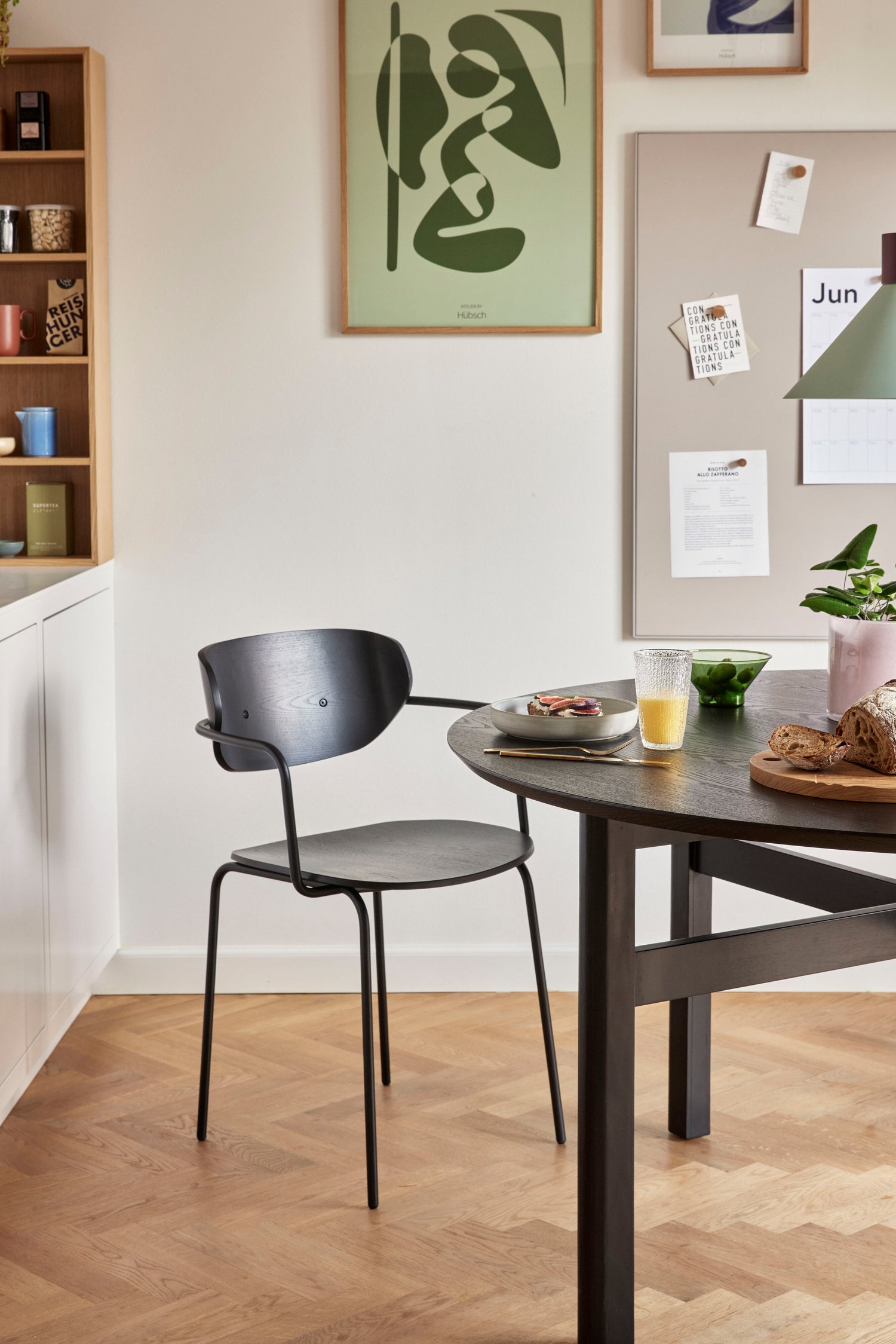 Fjord Dining Table Large Black - Ø140xH74cm