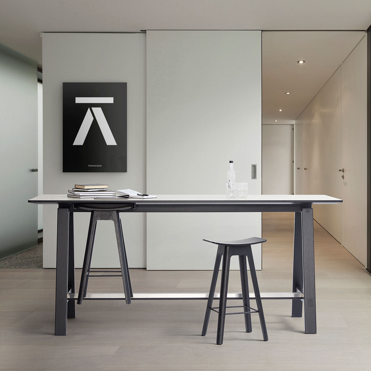 Andersen Furniture - HC1 barstol - sæde i sort finér - understel i sort - H67 cm - Andersen Furniture - DesignGaragen.dk