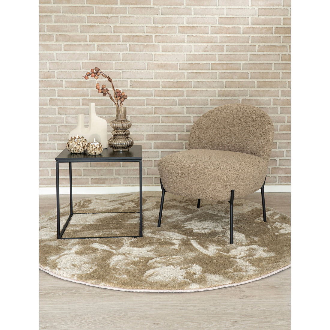 Merida armchair - armchair in gray -brown artificial lambskin with black legs - 1 - pcs
