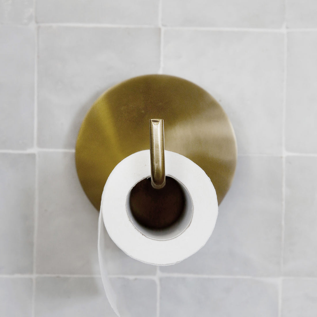 House Doctor - toilet paper holder, Text, brass - L: 12.5 cm, DIA: 13 cm