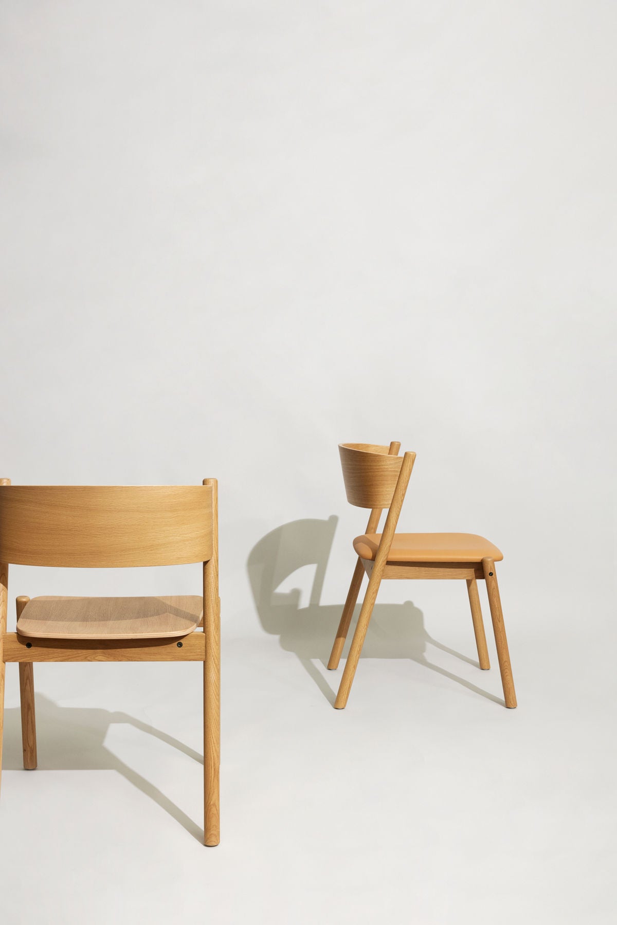 Hübsch oblique dining chair seat nature