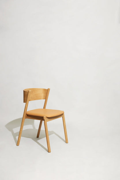 Hübsch oblique dining chair seat nature
