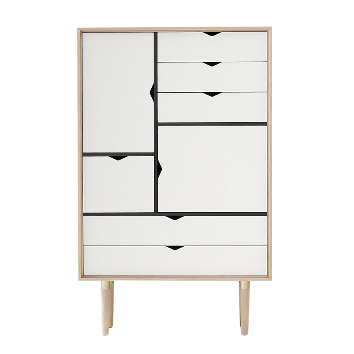 Andersen Furniture S5 opbevaringsmøbel i eg/sæbe med hvid front - B83xD43xH132 cm - DesignGaragen.dk.