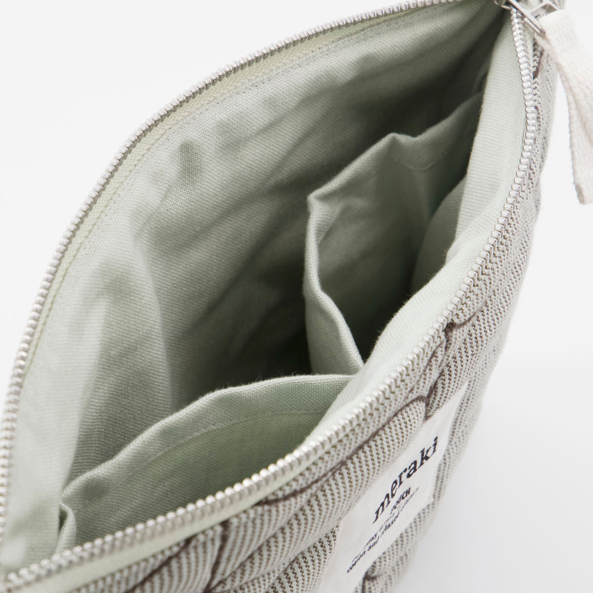 Meraki makeup purse, mentha, light gray/army green
