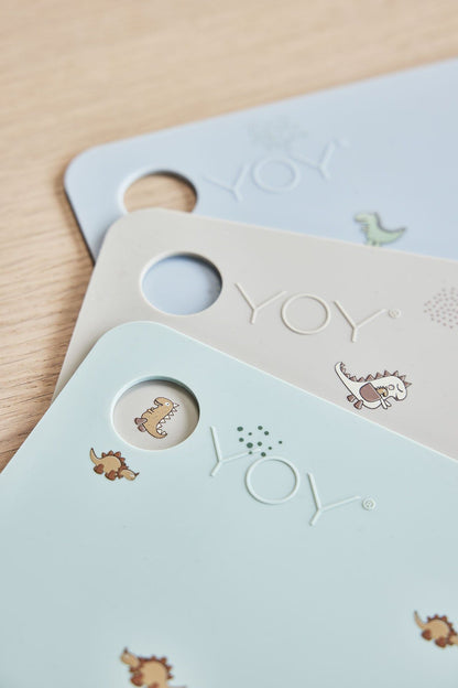 OYOY MINI THEO DINO TEAKERS WORD