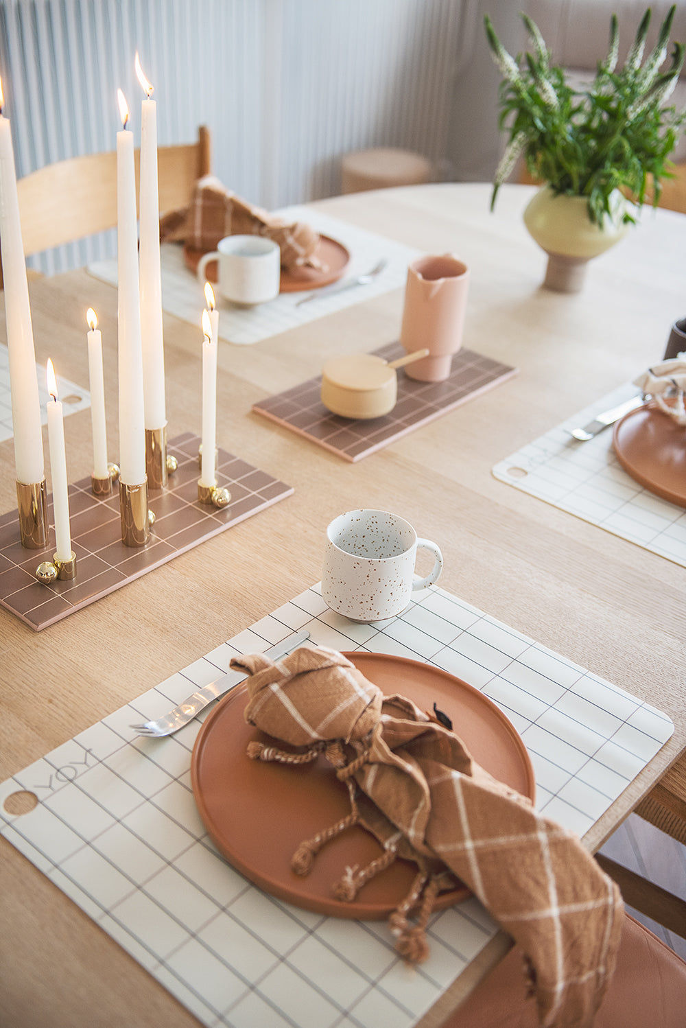 Oyoy Living Palloa Candlestick - High - Brass