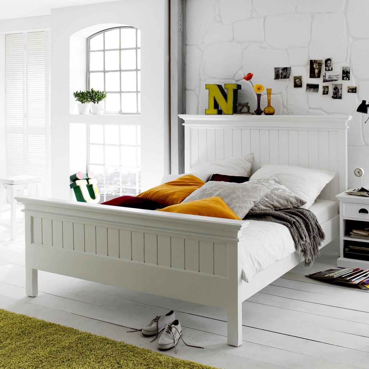 Halifax White Bed - Queen Size Send