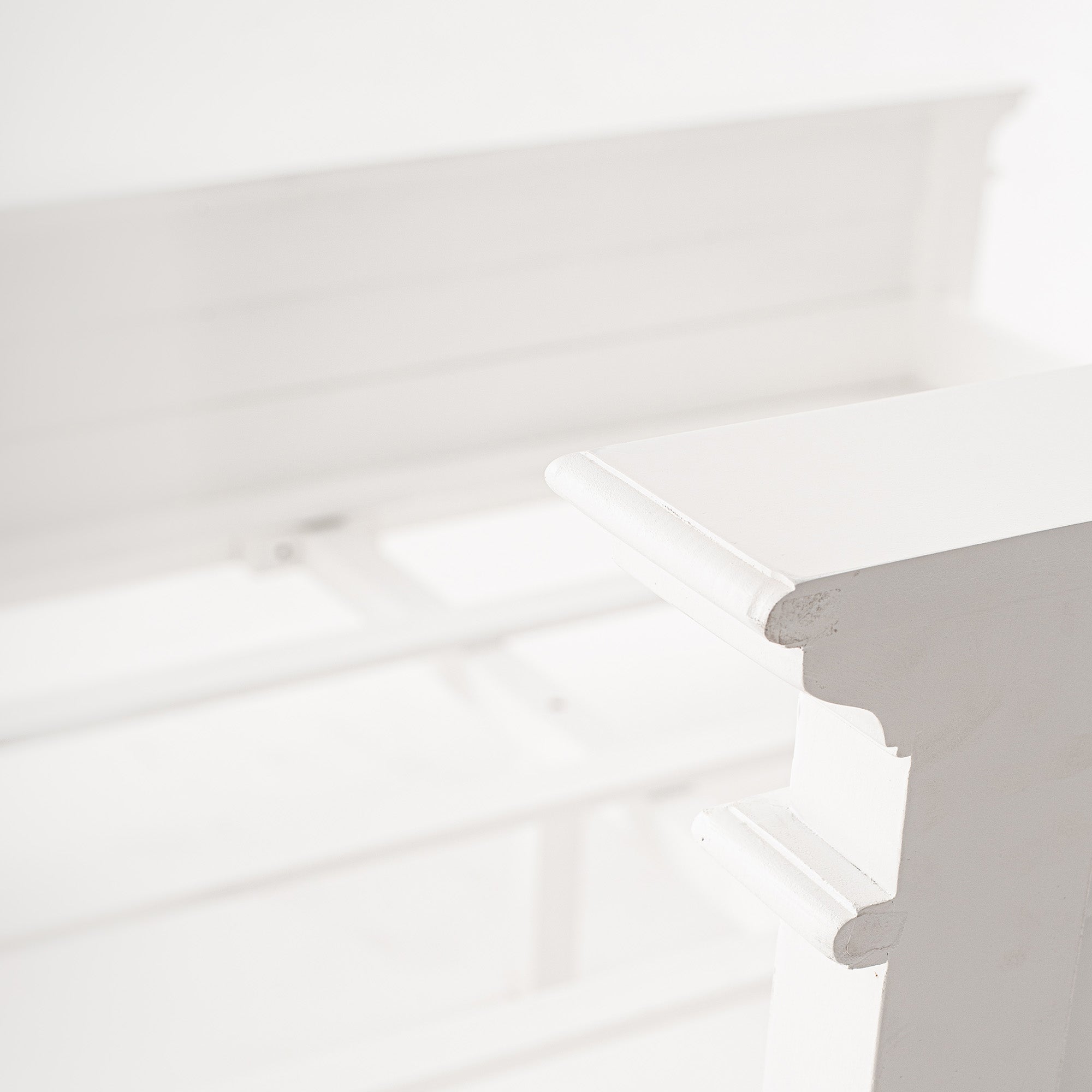 Halifax White Bed - Queen Size Send