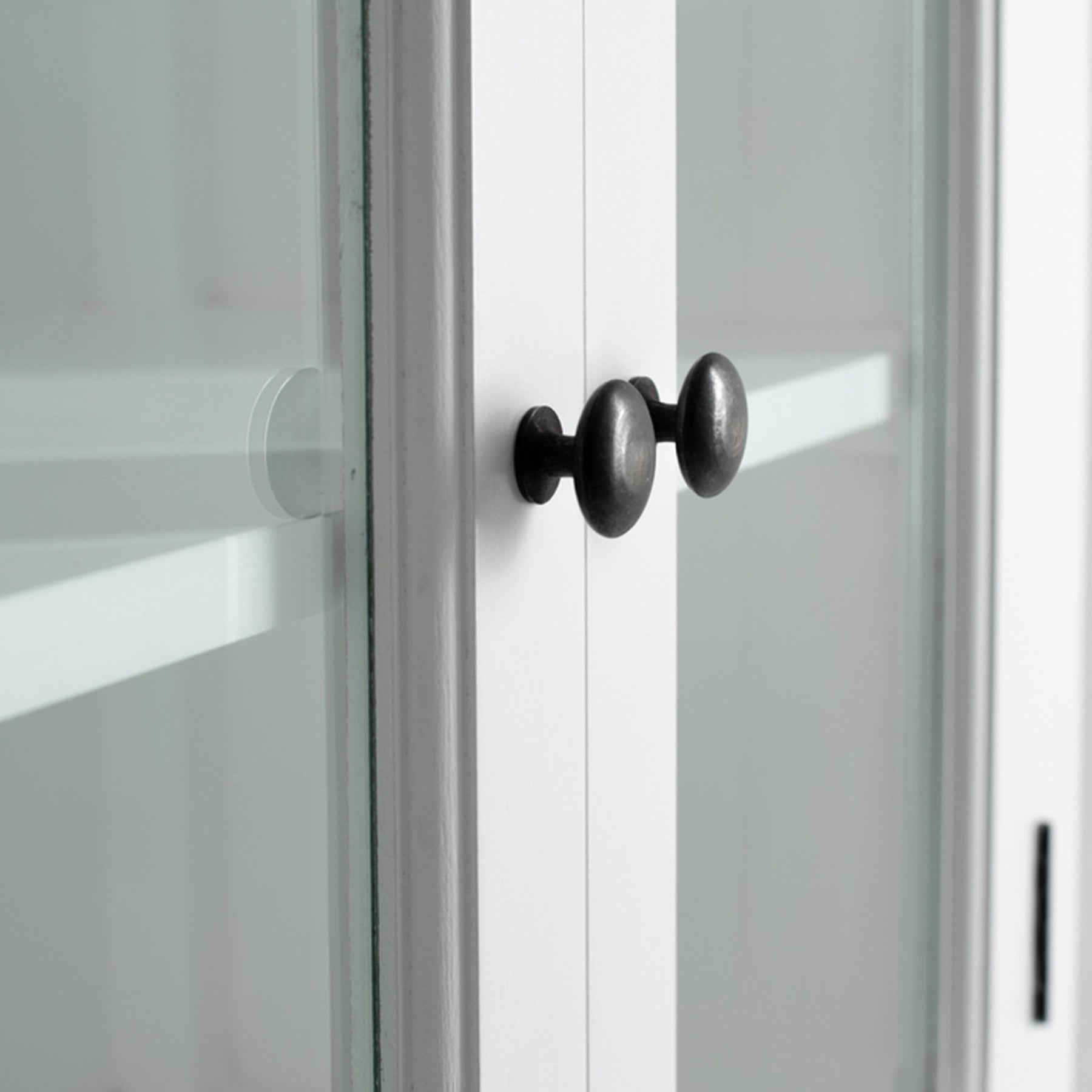 Halifax display with 6 glass doors DesignGaragen.dk