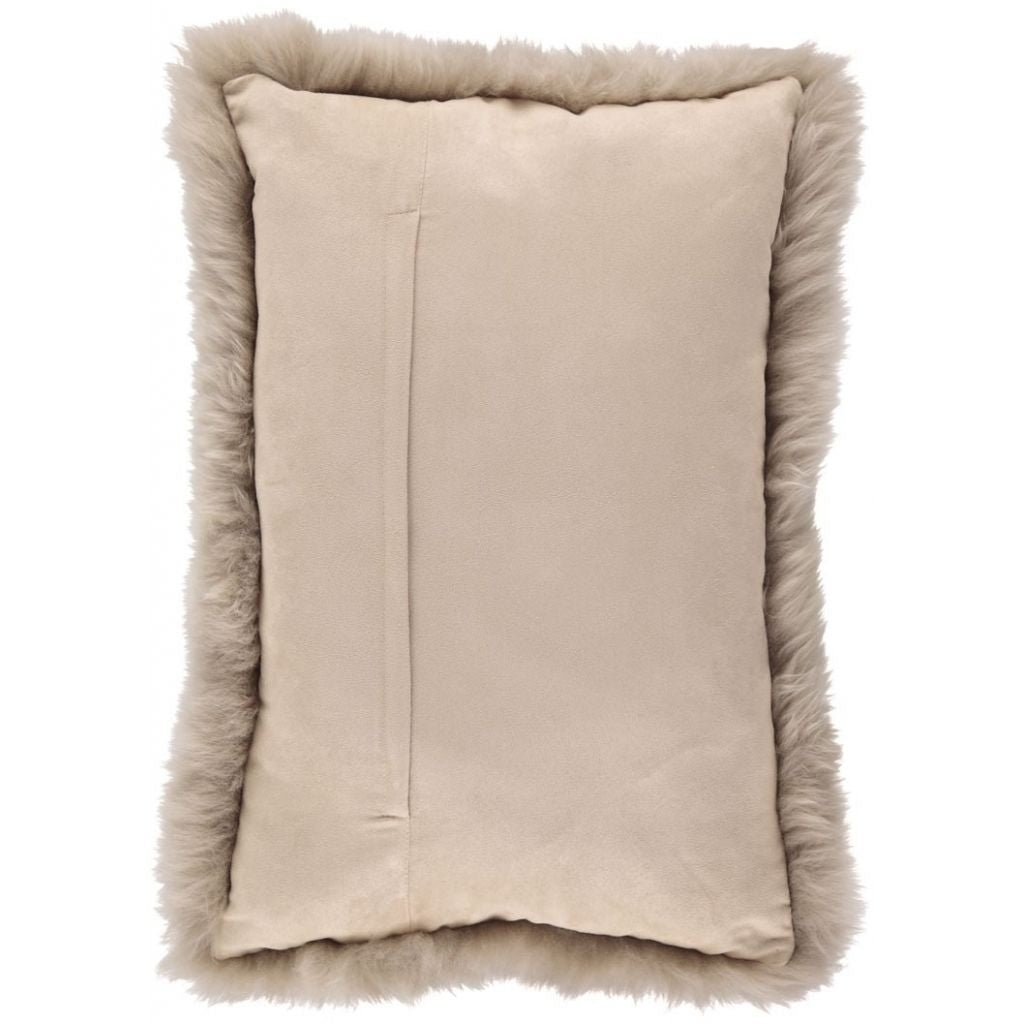 Pillow | Lambskin | Long -haired | New Zealand | 40x60 cm.