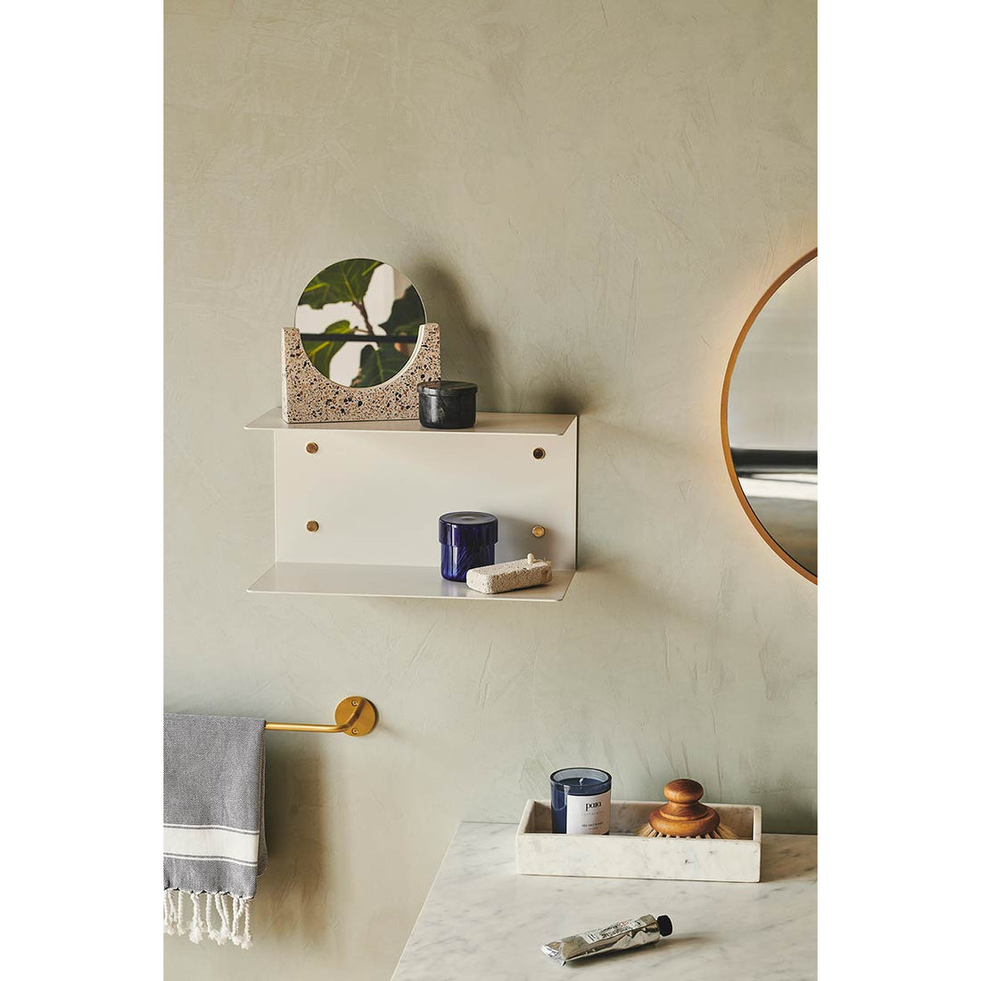 Detail metal shelf in beige - 40 cm