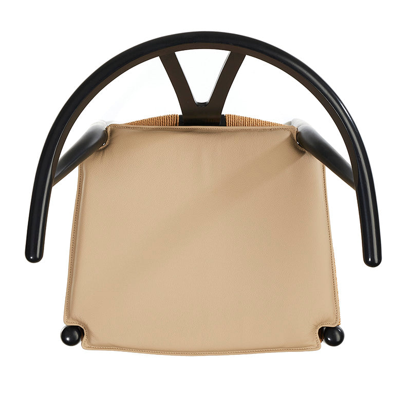 Hynde til Hans J. Wegner Y-stol CH24 i sandfarvet - Hynder til Hans J. Wegner CH24 Y-stol - DesignGaragen.dk