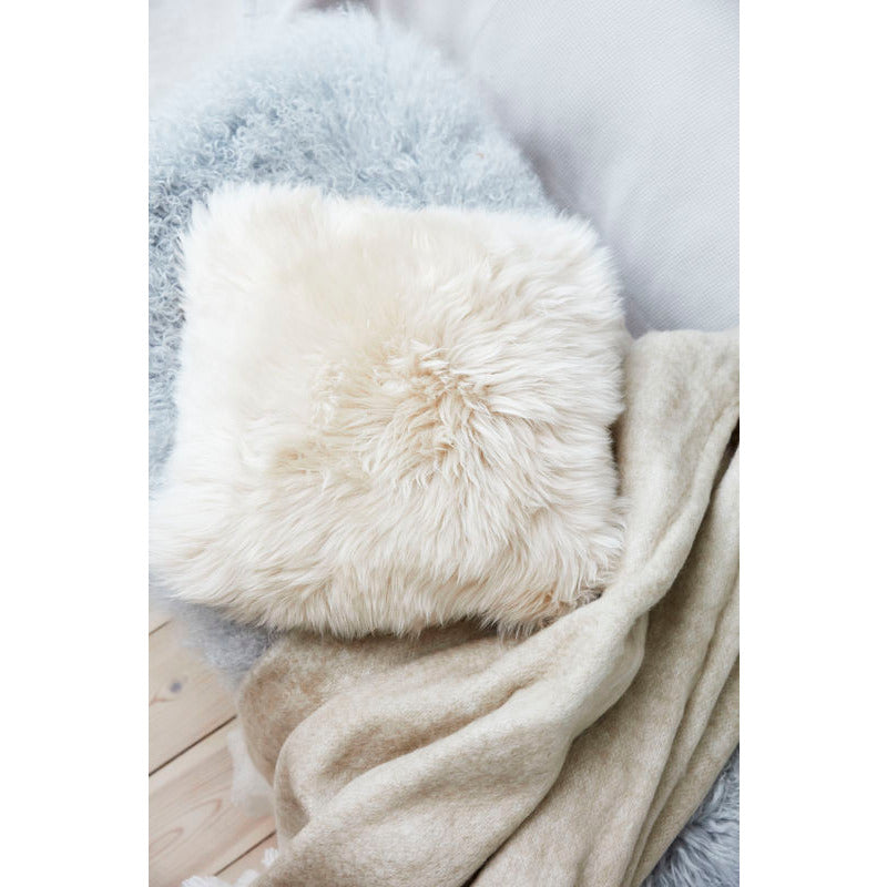 Pillow | Lambskin | Long -haired | New Zealand | 50x50 cm.