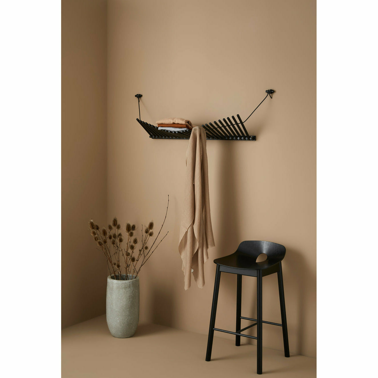 WOUD -  Knaegt coat rack - Black/black