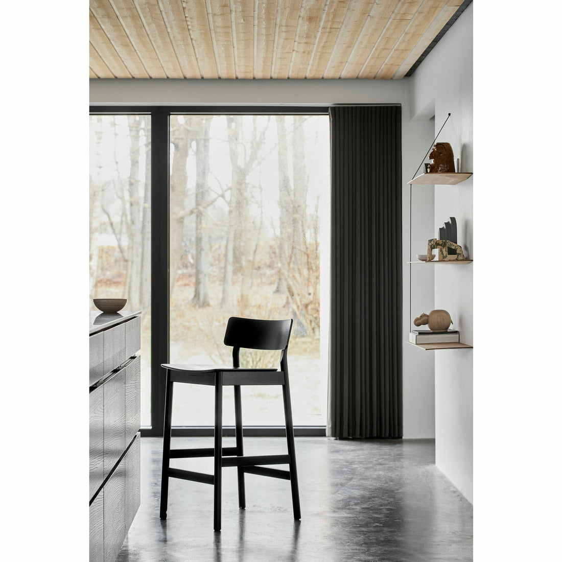WOUD - Pause counter chair 2.0 - Black - WOUD - DesignGaragen.dk