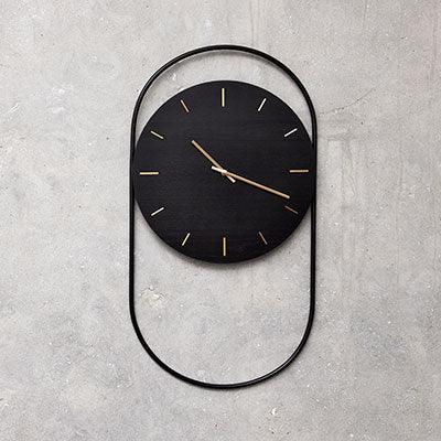 Andersen Furniture - A-Wall clock - black with black metal ring - Andersen Furniture - DesignGaragen.dk