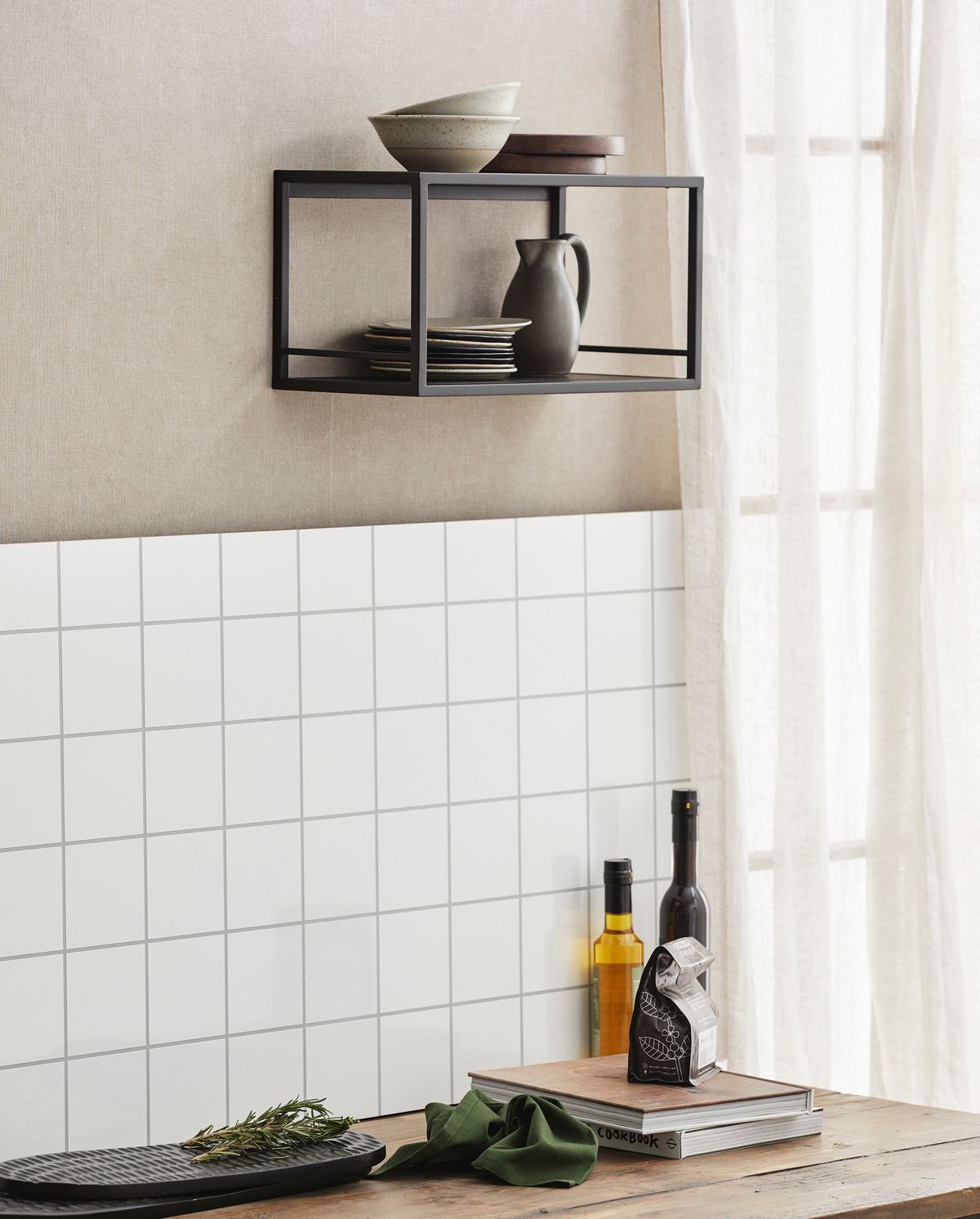Flint shelf, 40 cm - black