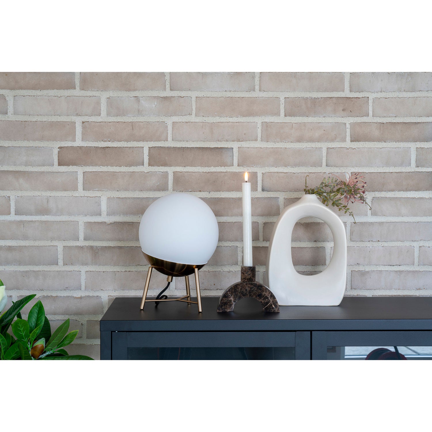 Candlestick - candlestick in marble, brown, 15x3.5x11 cm