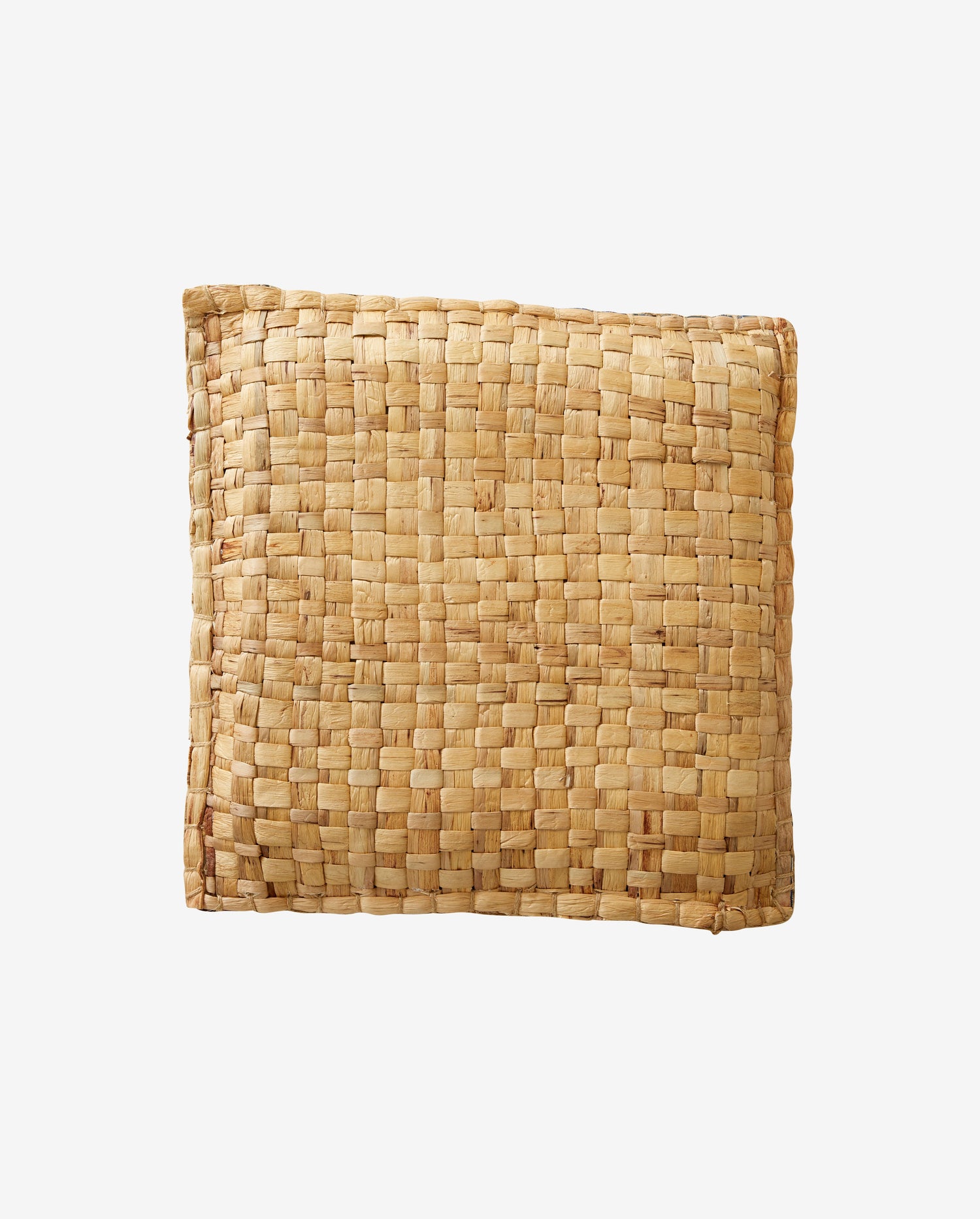 Dubbed floor cushion in the braid