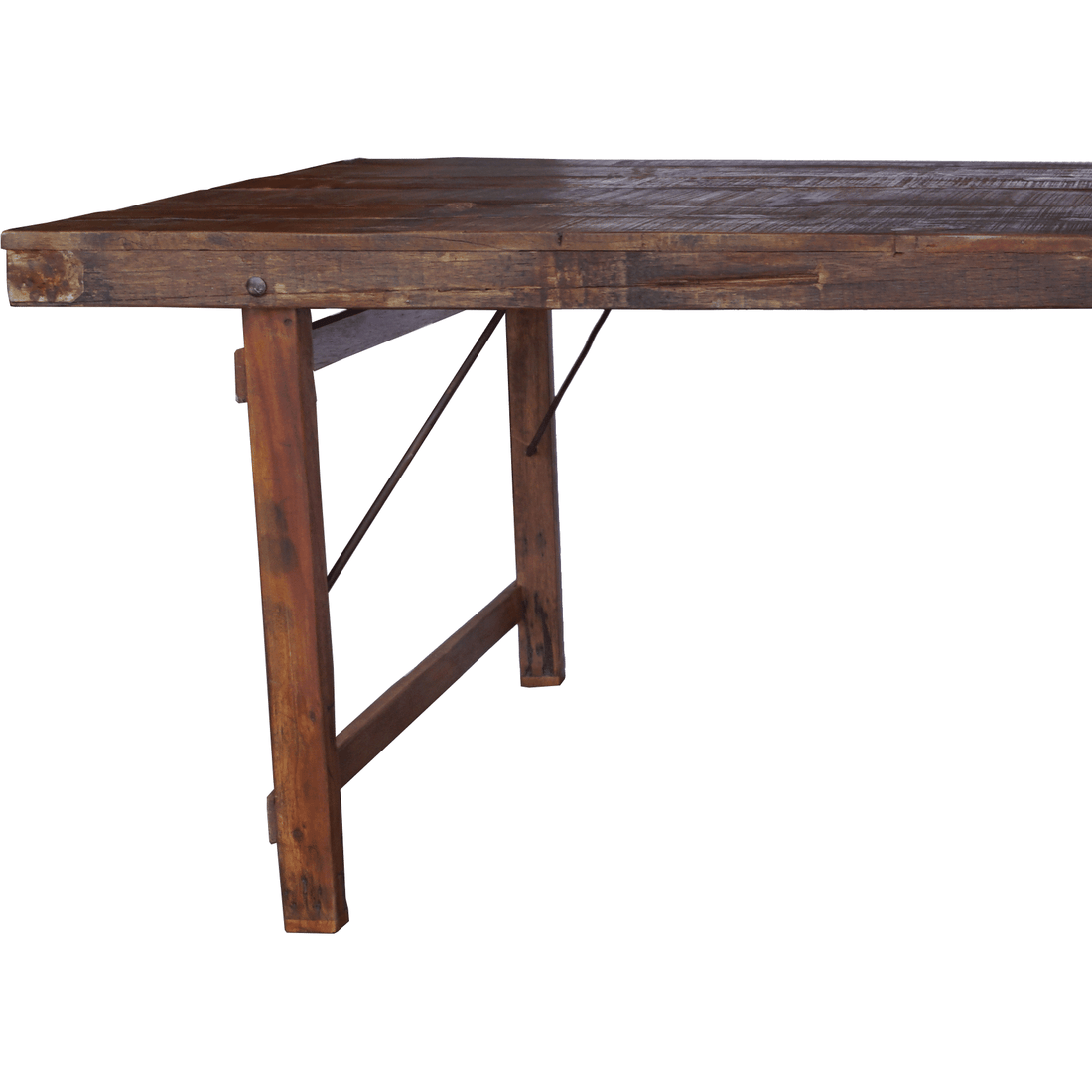 Trademark Living Kuta dining table in wood with beautiful patina
