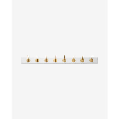 Edgy hooks in wood with 8 brass hooks - 90 cm - white