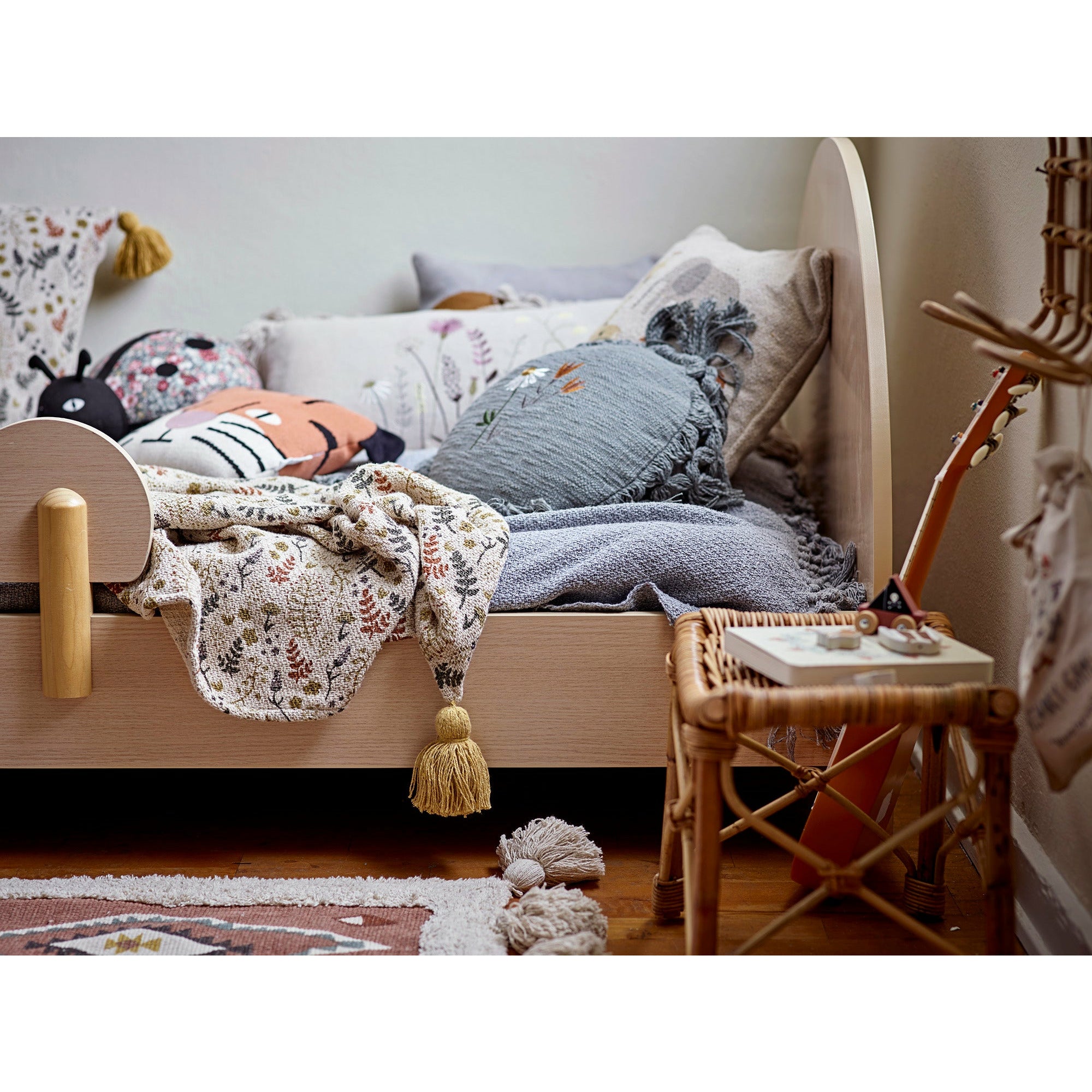 BLOOMINGVILLE MINI Alberta Fodskammel, Natur, Rattan - L36xH28,5xW25,5 cm - DesignGaragen.dk.